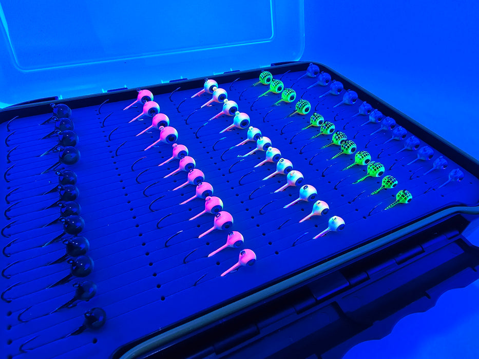 Maximize your fishing efficiency with a tackle case that combines smart storage solutions and rugged durability. Designed for anglers who demand quick access and secure organization, these tackle cases feature double-sided foam inserts, clear lids for easy identification, and weather-resistant construction to protect your valuable tackle investment.