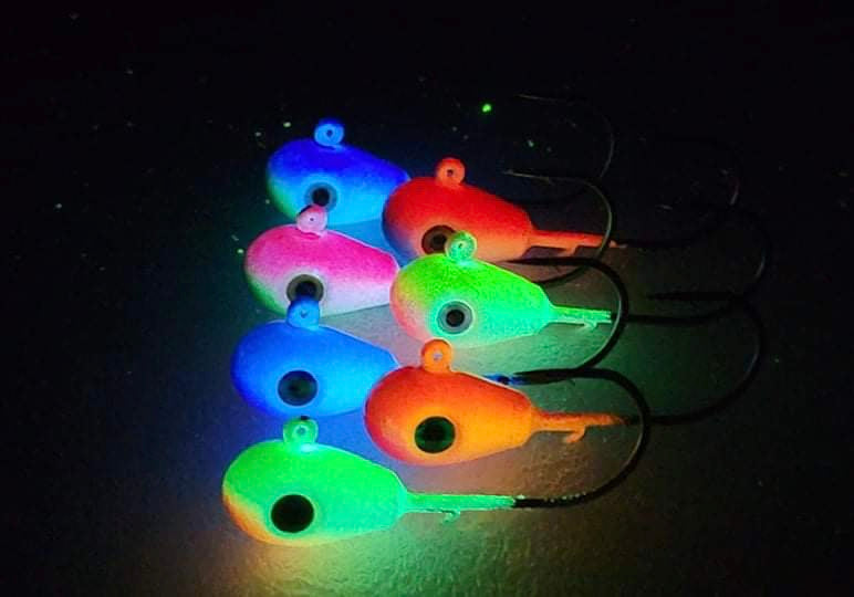 Halo UV GLOW jig, glow and UV jig set, UV jig heads, glow jig sets, red, pink, blue, purple, aqua green GLOW, walleye jigs, fishing jigs, fishing lures, leadheadjigs, lead jigs, UV