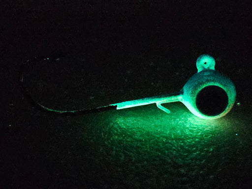 Here it is, the heavy hook long shank jig option you have been looking for! Perfect for targeting big greenbacks and large walleyes everywhere. Pair it with your favorite soft plastic or frozen minnows work great too.
The Original Hawgerz Series is a custom painted jig series. The Cisco is a blue and red jig that glows in the dark.